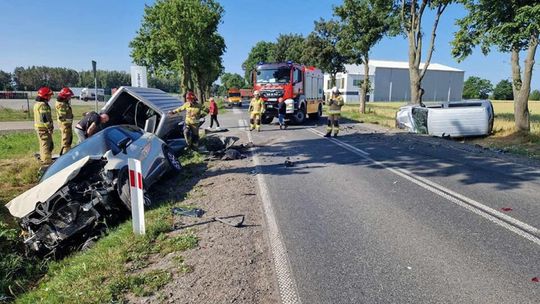3 auta zderzyły się pod Ciechanowem. 1 osoba trafiła do w szpitala (akt.)
