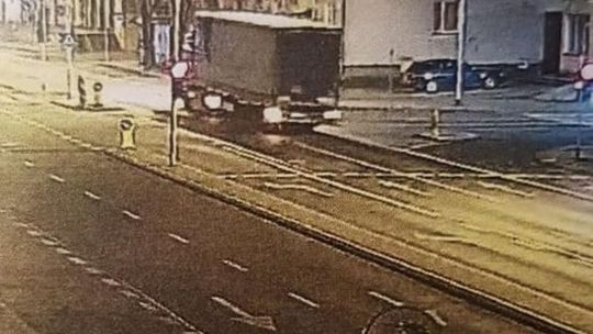 30 punktów karnych w kilka minut dla kierowcy Scanii