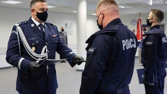 36 policjantów złożyło ślubowania w garnizonie mazowieckim.