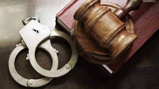 67-latek oskarżony o znęcanie się nad partnerką