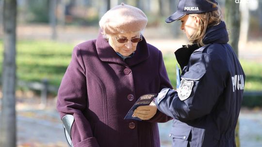 81-latka straciła blisko 15 tys. złotych