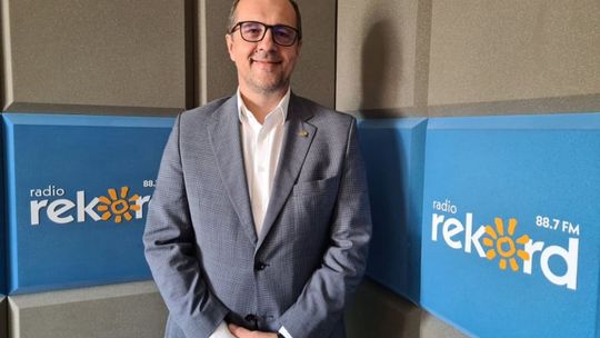 Adam Krzemiński: Już są w kraju szkoły, które przechodzą na hybrydę