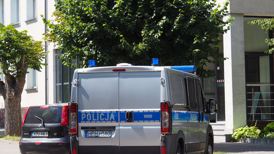[Aktualizacja] Były policjant mławskiej komendy gwałcicielem? Zbieramy informacje na ten temat