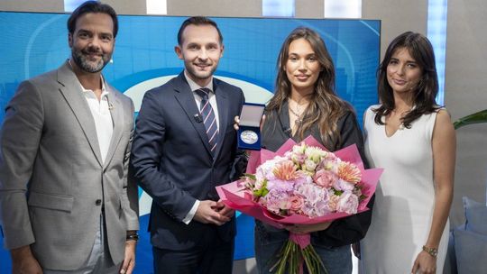 Alicja Szemplińska z prestiżowym wyróżnieniem. Prezydent Ciechanowa wręczył jej medal w programie na żywo