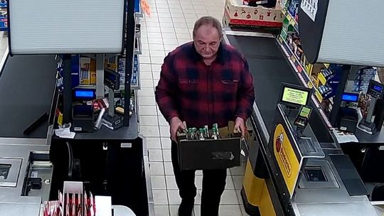 Alkoholowy złodziej znalazł się za granicą
