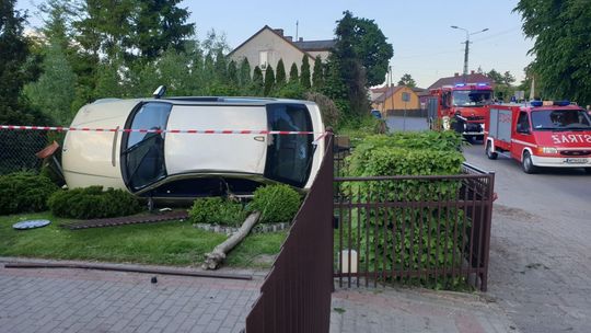 Baboszewo. Dachowanie na podwórku
