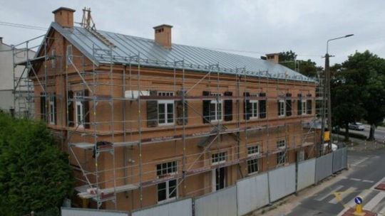 Będzie nowy wykonawca renowacji budynku przy Fabrycznej 2 w Ciechanowie. Dotychczasowy wpadł w tarapaty