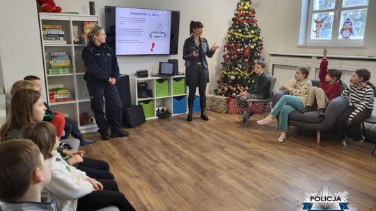 Bezpieczne ferie z ciechanowską policją