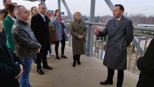 Bezpieczne przejście: nowy wiadukt pieszo-rowerowy w Ciechanowie