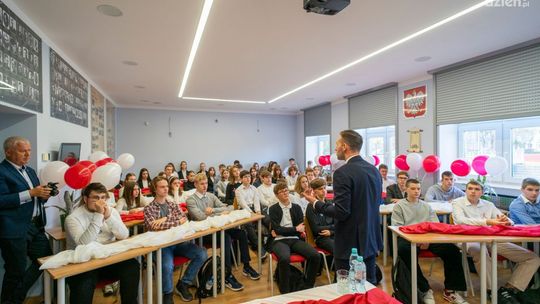 "Biały Krzyż" zwycięzcą patriotycznej ankiety