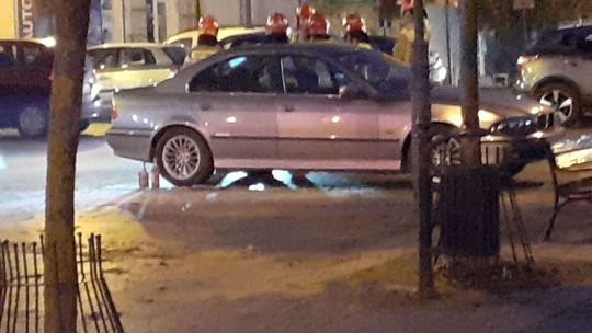 BMW w ogniu w centrum Ciechanowa
