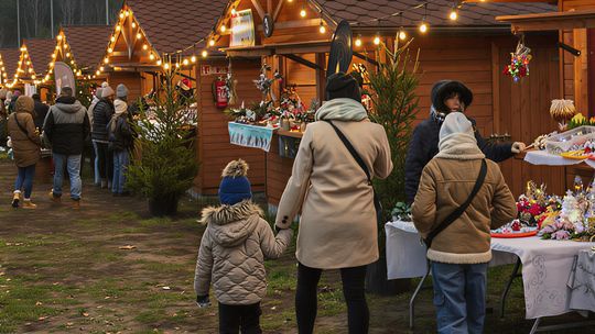 Jarmark bożonarodzeniowy - stragany