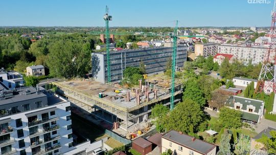 Budowa wstrzymana! Co dalej z Centrum Administracyjnym w Ciechanowie?