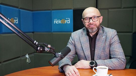 Marek Łebkowski w studiu Radia Rekord