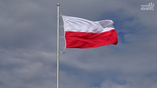 Burmistrz Przasnysza o Dniu Flagi Rzeczpospolitej: "Dzięki majowym wydarzeniom 1791 roku możemy dziś cieszyć się wolnością"