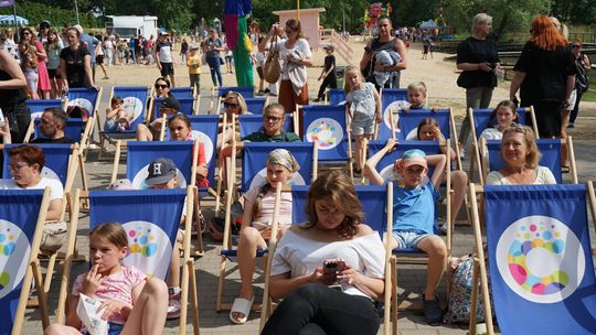 Ciechanów. Osiedla Słoneczne i Płońska zorganizowały piknik nad wodą. Setki mieszkańców na Krubinie