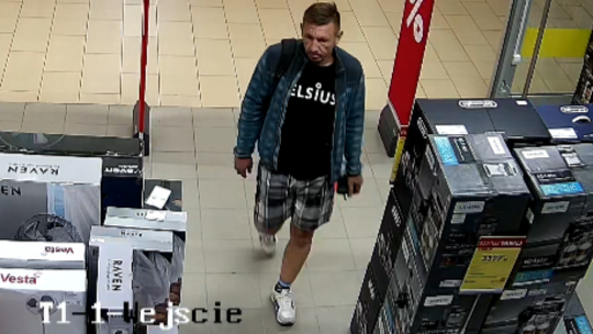 Ciechanów. Policja szuka złodzieja i prosi o pomoc