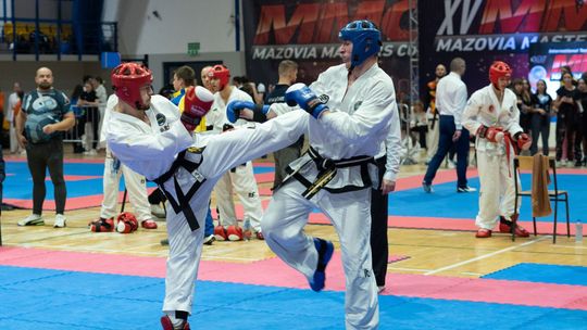 Walczą zawodnicy Taekwon-do