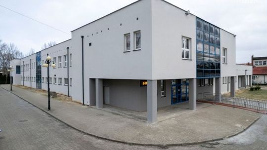 Ciechanów. Termomodernizacja miejskiej hali sportowej zakończona