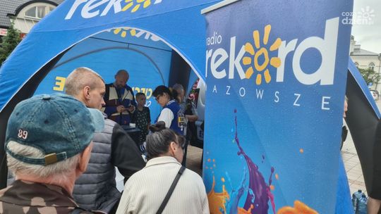 Ciechanowianie budzili się kawą z Radiem Rekord