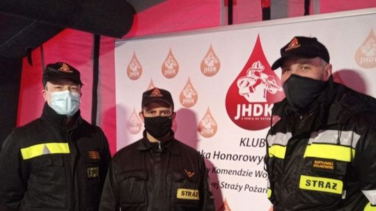 Ciechanowscy strażacy oddają krew