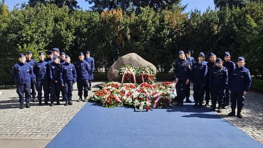 Ciechanowscy uczniowie z wizytą w Komendzie Głównej Policji
