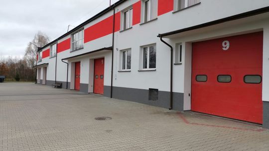 Ciechanowska komenda jak nowa, zakończył się remont elewacji budynku KPPSP