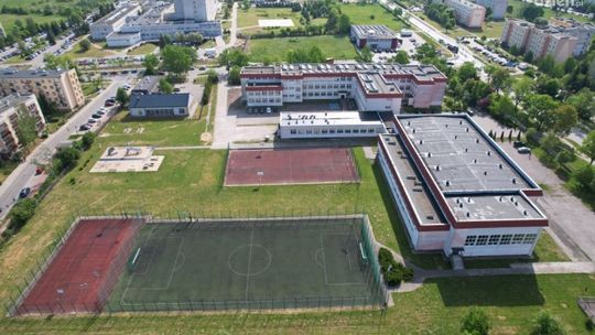 Ciechanowska "Trójka" doczeka się bieżni, po 15 latach zmodernizowane zostanie boisko
