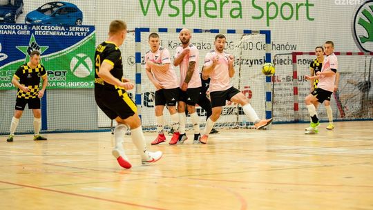 Czarki Przasnysz na czele Ciechanowskiej Ligi Futsalu