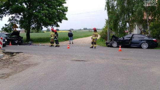 Czołowe zderzenie w Arcelinie, kierowca się zagapił