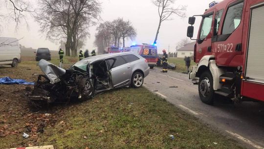 Czołówka w Radzikowie. Poszkodowani trafili do szpitala
