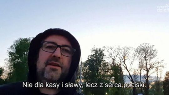 "Dajcie spokój z polityką, gdy medycy toczą boje" - rapuje starosta przasnyski Krzysztof Bieńkowski (wideo)