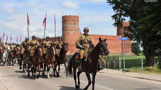 Do Ciechanowa przybyli ułani!