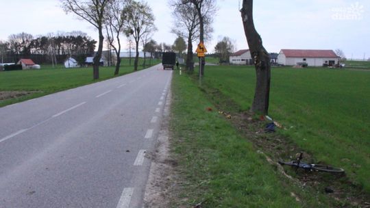 Dostawczak śmiertelnie potrącił rowerzystę