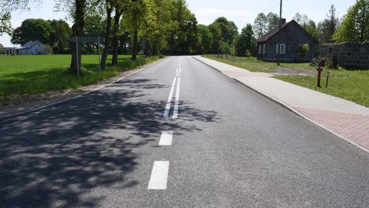 Droga Nowe Brzozowo – Dzierzgowo oficjalnie otwarta. Koniec utrudnień dla kierowców Nowy, asfaltowy odcinek drogi powiatowej między miejscowościami Nowe Brzozowo i Dzierzgowo.