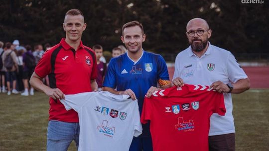 Dwa ciechanowskie kluby piłkarskie zagrają do jednej bramki