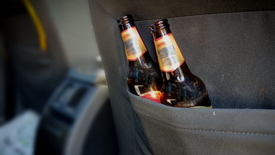 Dwie noce, które wstrząsnęły Mławą. Jak mieszkańcy zatrzymali pijanych kierowców z Kolumbii