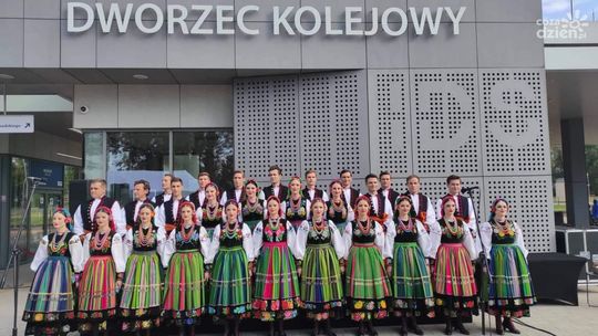 Dworzec w Mławie od dziś imieniem Anny Tomaszkiewicz