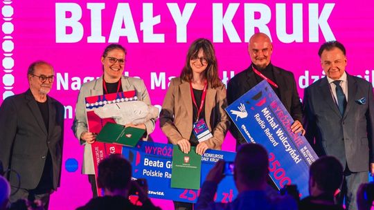 Laureaci w konkursie "Biały Kruk", w tym Michał Wulczyński