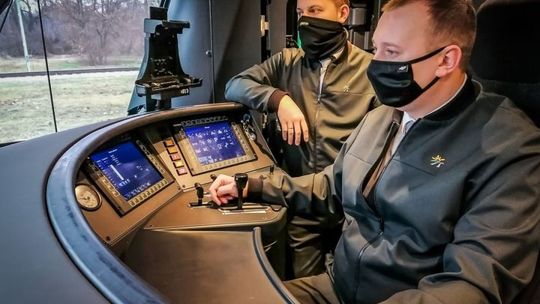 FLIRTy pod nadzorem ETCS Poziomu 2. Bezpieczniej na trasie Warszawa-Działdowo.