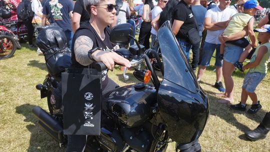 [foto] Otwarte Spotkania Motocyklowe w Ciechanowie: Muzyka, Motocykle, Integracja