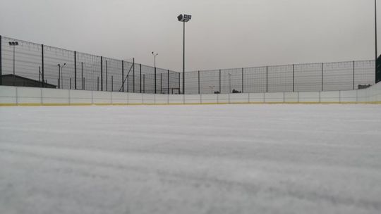 Glinojeck otwiera lodowisko. Dziś pierwszy dzień zimowej atrakcji