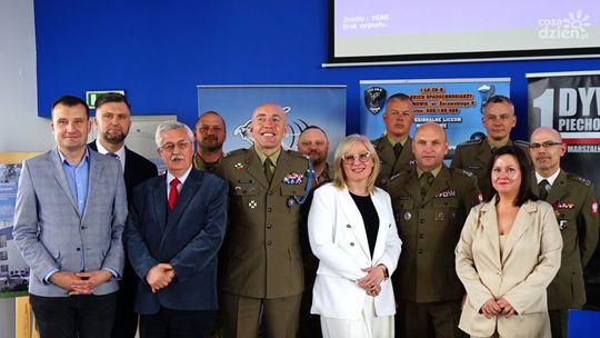 Głos weteranów zagranicznych misji wojskowych. W Ciechanowie opowiedzieli o braterstwie i cenie pokoju