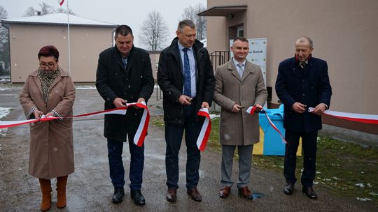 Przecięcie wstęgi z okazji uruchomienia gazociągu w Gąsocinie