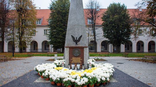 Hymn zagrany na trąbce wybrzmi w wielu miejscach Ciechanowa