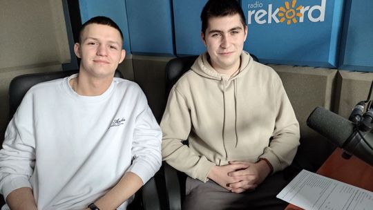 I Charytatywny Turniej Szkół Średnich w Siatkówkę walczy o głosy