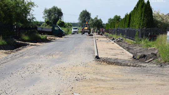 I etap przebudowy drogi w Rykaczewie na finiszu