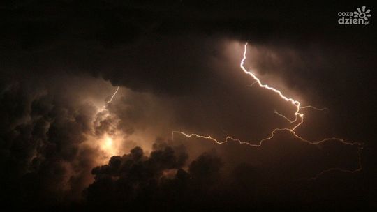 IMGW wydało komunikat dla powiatu ciechanowskiego. Może być niebezpiecznie!