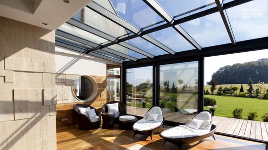 Inspirujące pomysły na ogrody zimowe