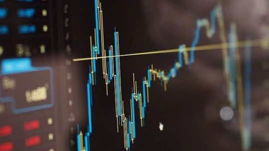 Inwestycja online okazała się stratą 81 tys. złotych 